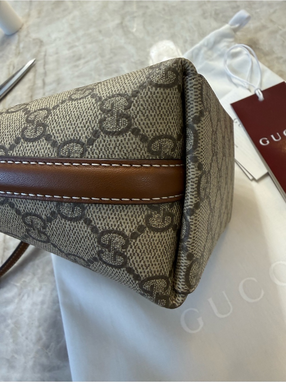 Gucci Nano Bucket Bag GG Supreme Crossbody - Picture 9 of 14